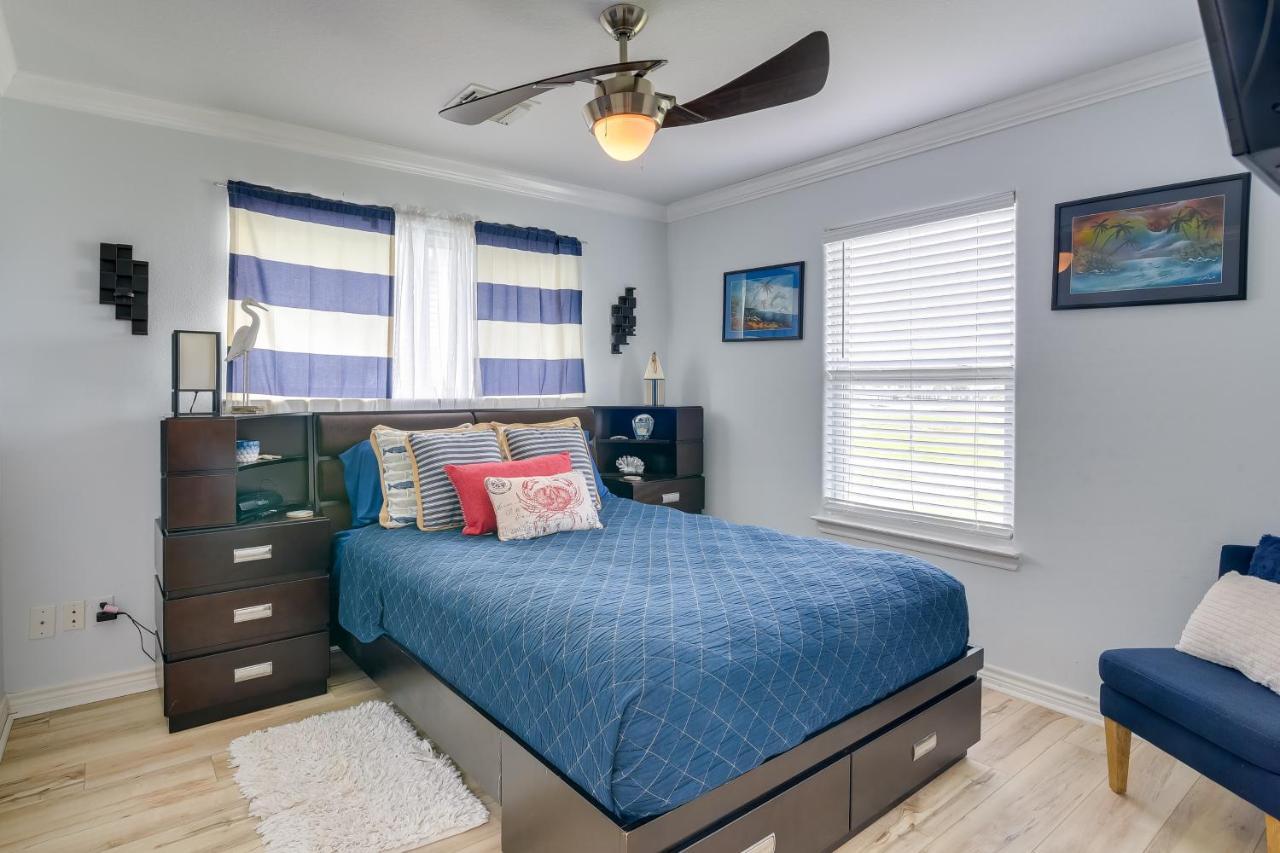 Вилла Galveston Escape With Entertainment Patio And Deck! Экстерьер фото